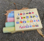 Preview: Straßenmalkreide-Set mit aufgedrucktem Flaggenalphabet
