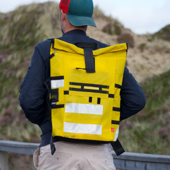 Rucksack GERETTET groß gelb