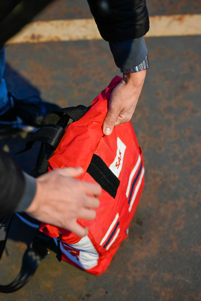 Rucksack GERETTET groß rot